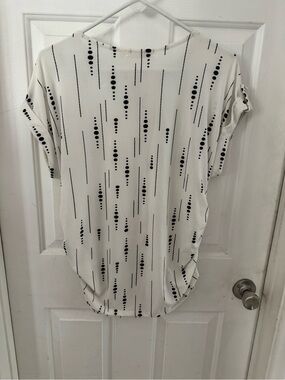 & Other Stories Ivory Short-Sleeve Tunic with Black Dot & Line Print